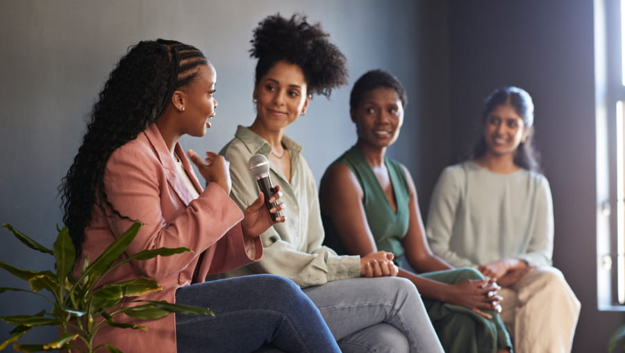 women-sitting-and-talking