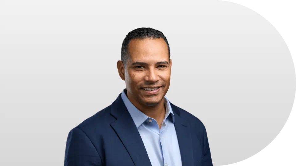 Juan Nieves Headshot