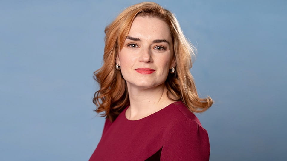 Lora Niazov headshot