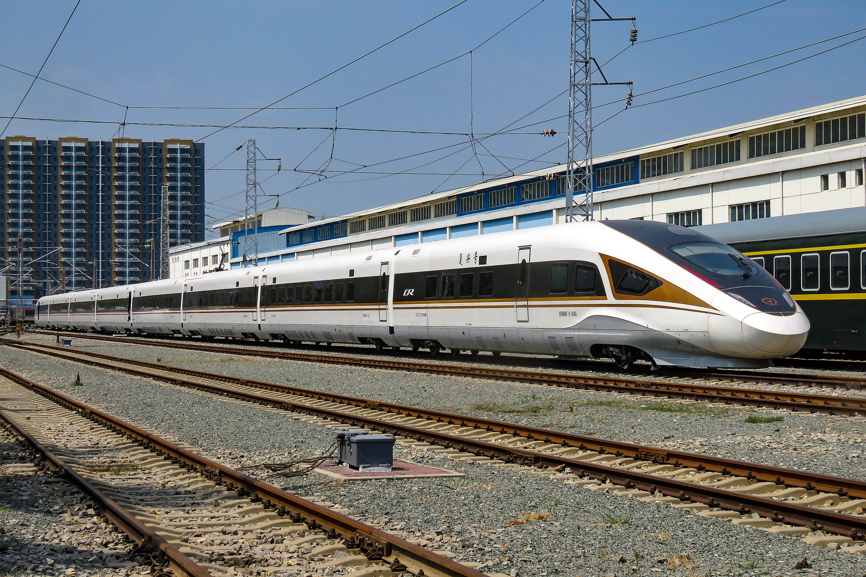 High-speed, self-driving train