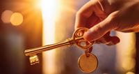 hand-holding-a-key